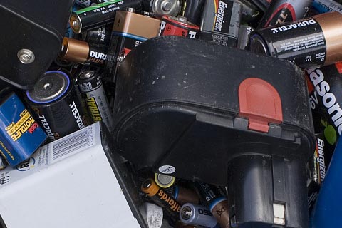 巴林左旗三山乡旧电池回收→收废弃废铅酸电池,德赛电池DESAY铅酸蓄电池回收